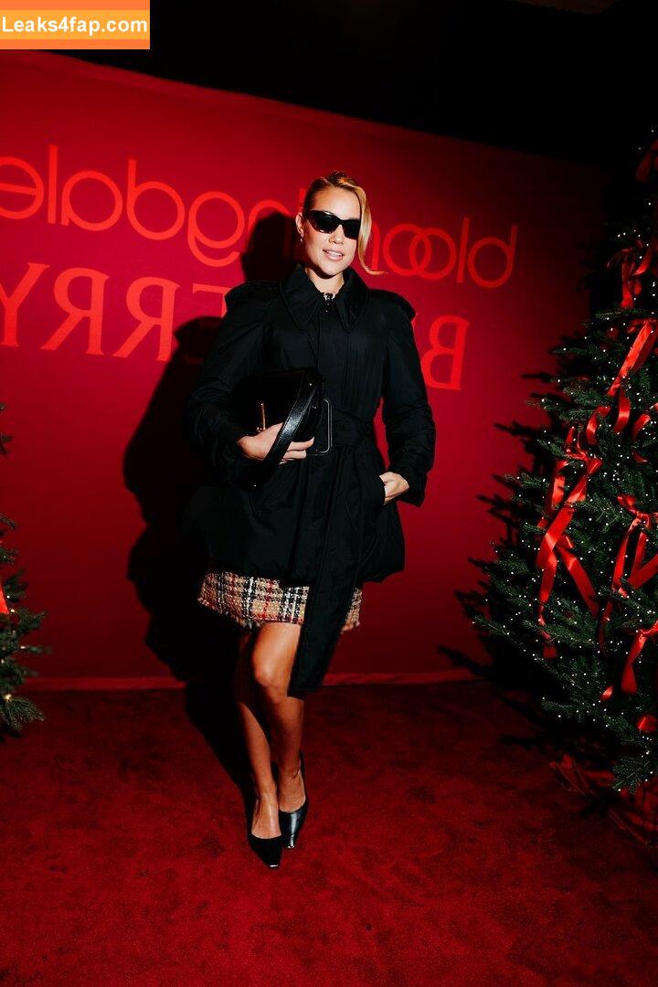 Olivia Ponton / iamoliviaponton / olivia.ponton / olivia_ponton / oliviaponton9366 leaked photo photo #3245