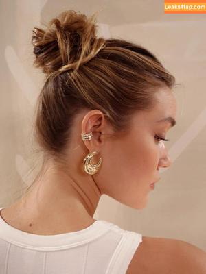 Olivia Ponton photo #3349