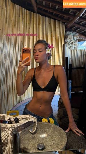 Olivia Ponton photo #3398