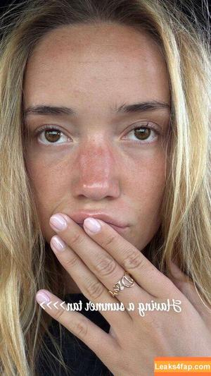 Olivia Ponton photo #3523