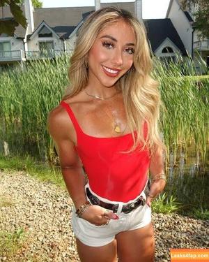 Olivia Raymond photo #0001