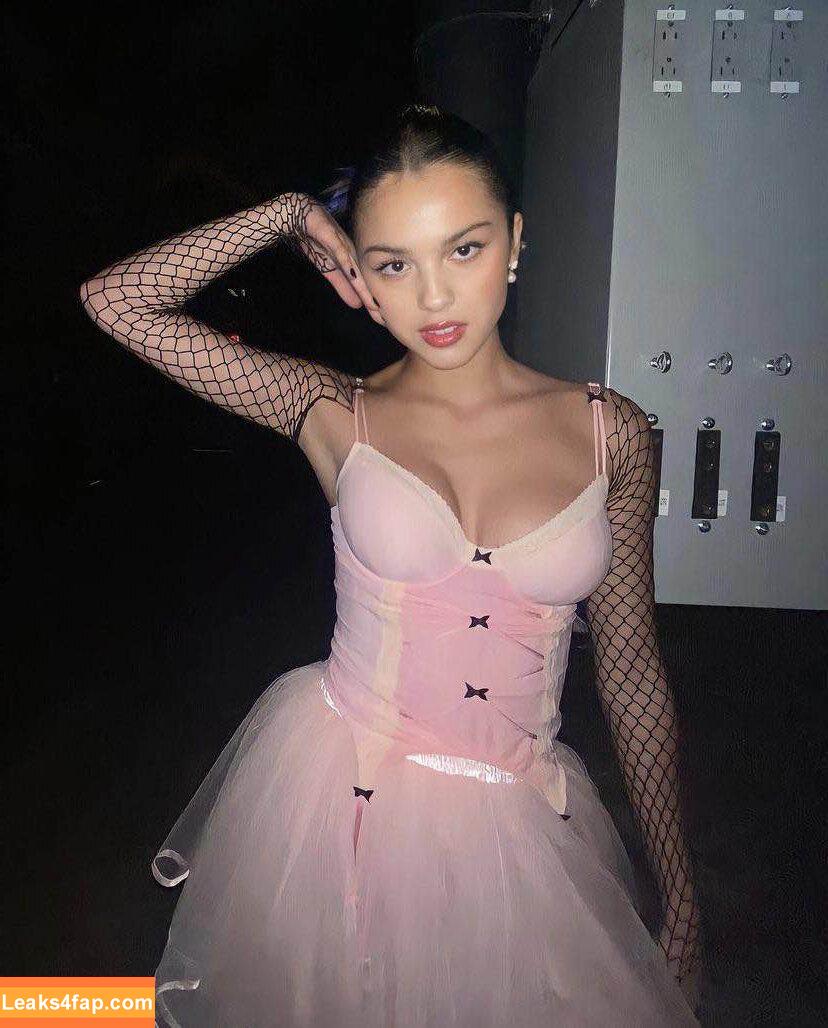 Olivia Rodrigo / https: / oliviarodrigo слитое фото фото #3680