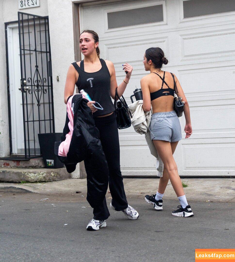 Olivia Rodrigo / https: / oliviarodrigo слитое фото фото #3716