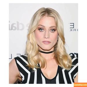 Olivia Taylor Dudley photo #0038