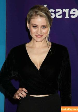 Olivia Taylor Dudley photo #0071