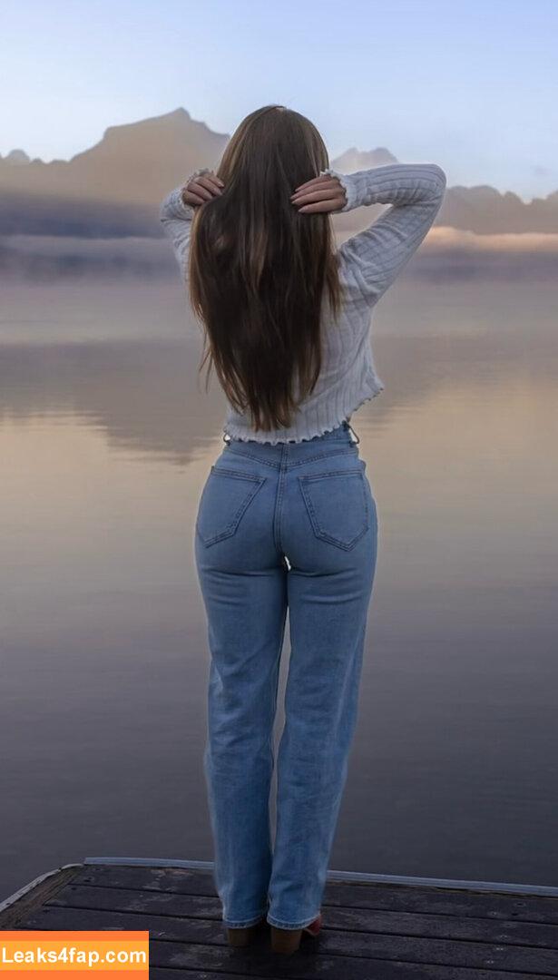 Olivia Young / olivialyoung слитое фото фото #0009