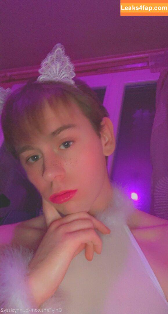 oliviabnwo / bunnysissy2 leaked photo photo #0014