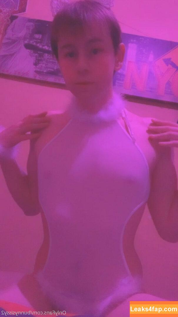 oliviabnwo / bunnysissy2 leaked photo photo #0020