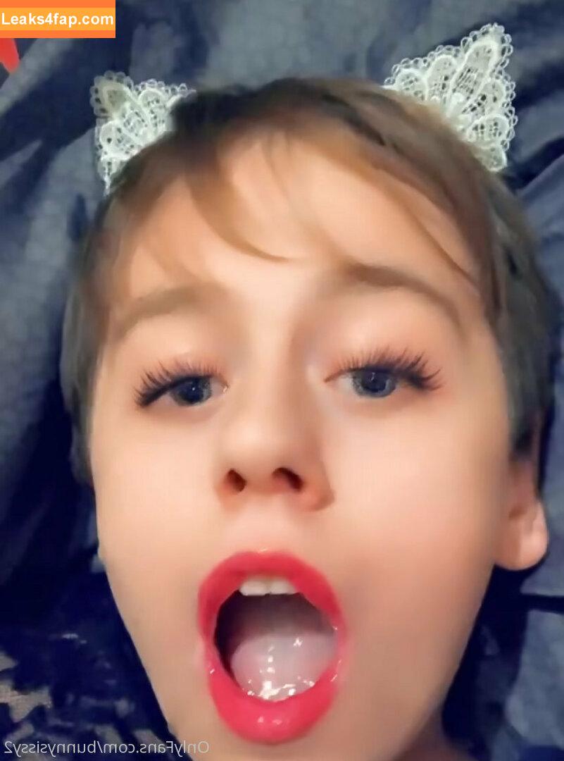 oliviabnwo / bunnysissy2 leaked photo photo #0029