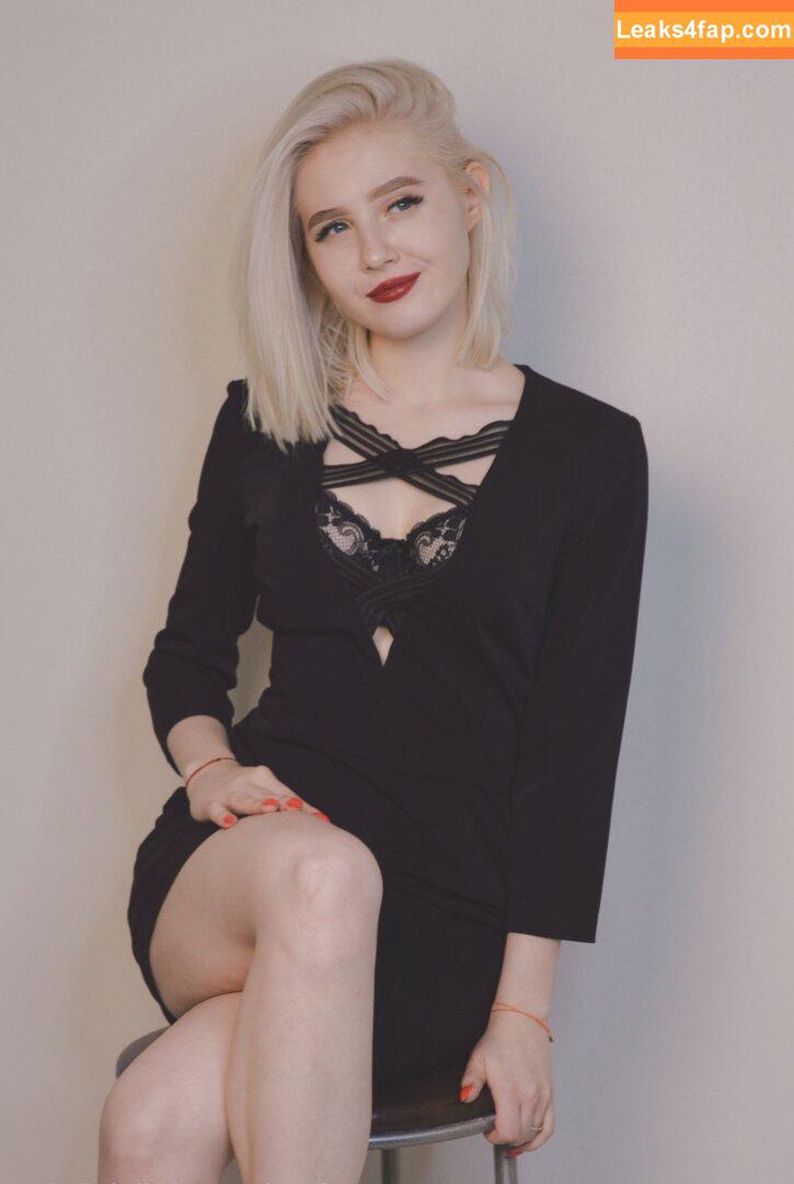 Oliviabr0wn leaked photo photo #0024