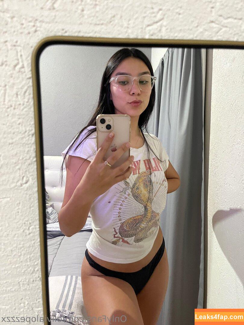 olivialopezzzx / olivialopezx leaked photo photo #0015