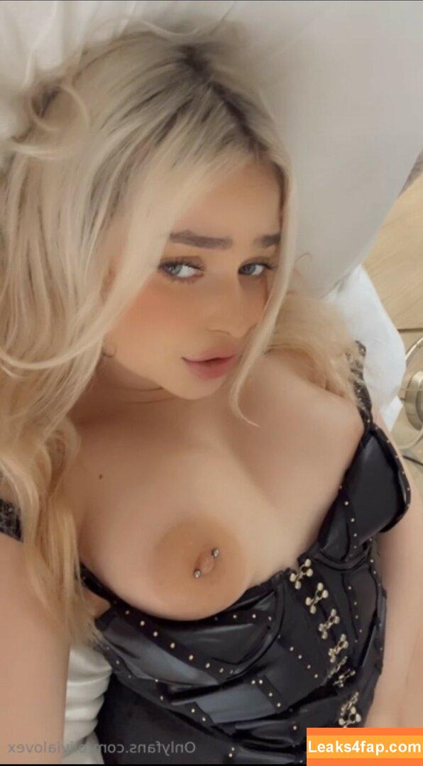 olivialovex / livlambx leaked photo photo #0017