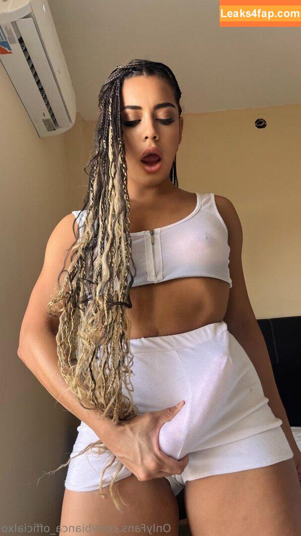 oliviaola_vip / oliviaacolangelo leaked photo photo #0031