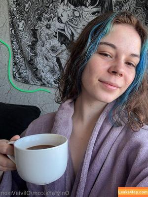 oliviavixon photo #0002