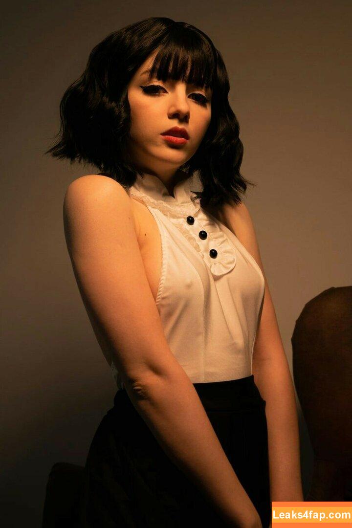 Olyashaa / deepfake / olyashaa_official / olyashaasaxon слитое фото фото #0006