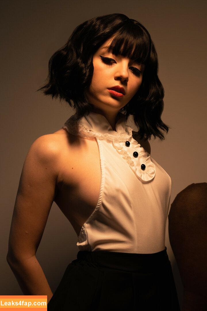 Olyashaa / deepfake / olyashaa_official / olyashaasaxon слитое фото фото #0021