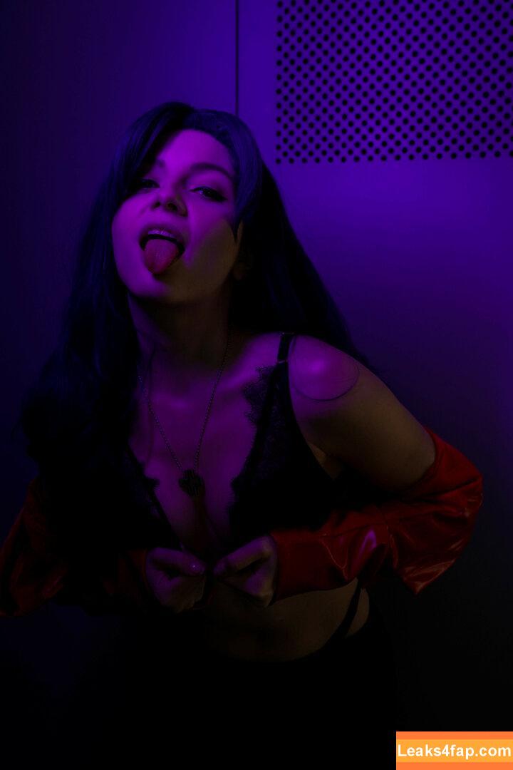 Olyashaa / deepfake / olyashaa_official / olyashaasaxon слитое фото фото #0035