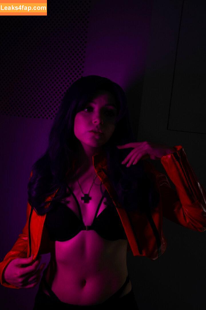 Olyashaa / deepfake / olyashaa_official / olyashaasaxon слитое фото фото #0044