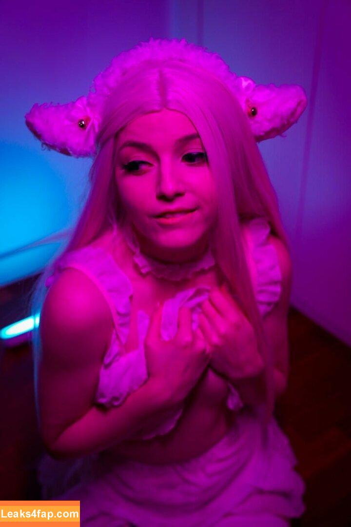 Olyashaa / deepfake / olyashaa_official / olyashaasaxon слитое фото фото #0076