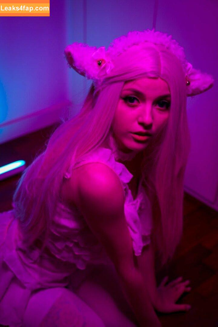 Olyashaa / deepfake / olyashaa_official / olyashaasaxon слитое фото фото #0077