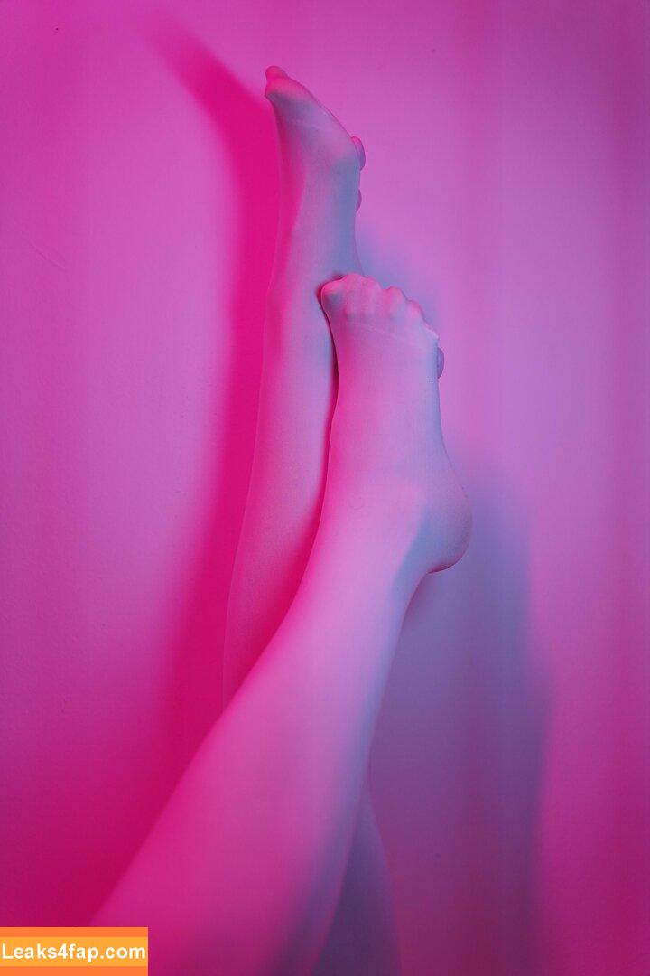 Olyashaa / deepfake / olyashaa_official / olyashaasaxon слитое фото фото #0101