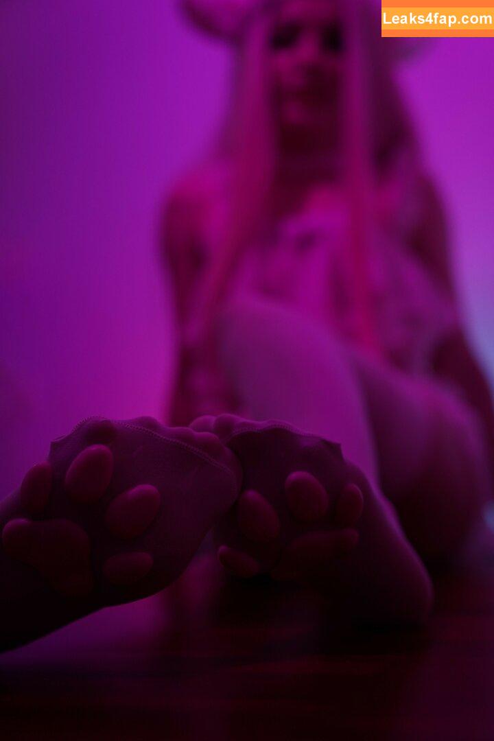 Olyashaa / deepfake / olyashaa_official / olyashaasaxon слитое фото фото #0102