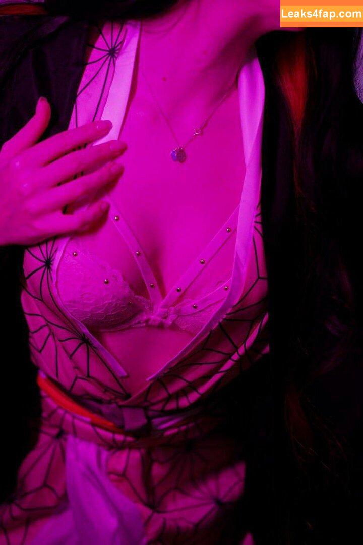 Olyashaa / deepfake / olyashaa_official / olyashaasaxon слитое фото фото #0107