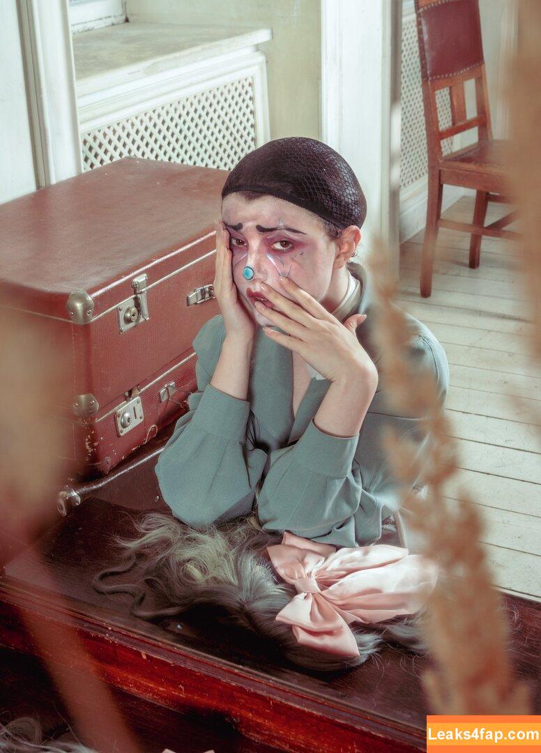 Olyashaa / deepfake / olyashaa_official / olyashaasaxon слитое фото фото #0118