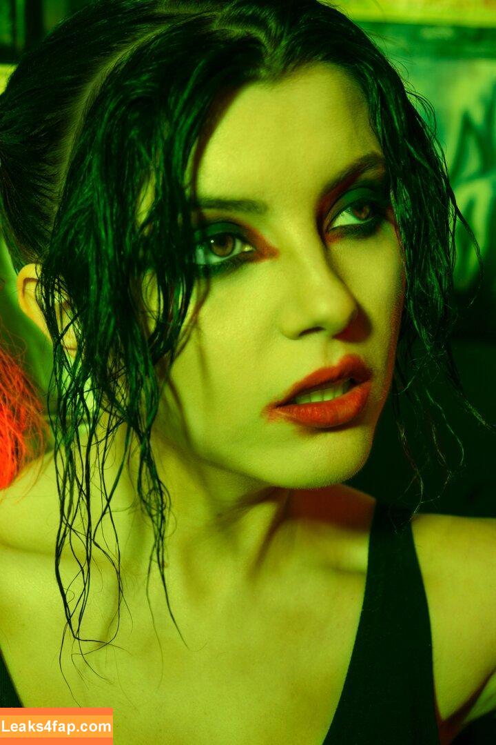 Olyashaa / deepfake / olyashaa_official / olyashaasaxon слитое фото фото #0138