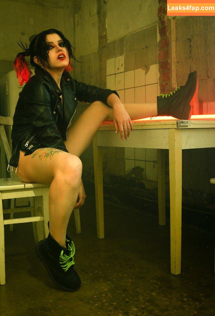 Olyashaa / deepfake / olyashaa_official / olyashaasaxon слитое фото фото #0144