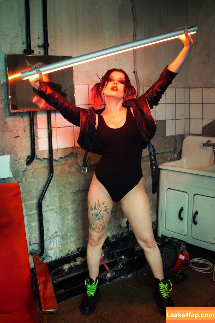 Olyashaa / deepfake / olyashaa_official / olyashaasaxon слитое фото фото #0148