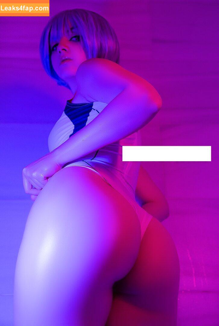 Olyashaa / deepfake / olyashaa_official / olyashaasaxon слитое фото фото #0241