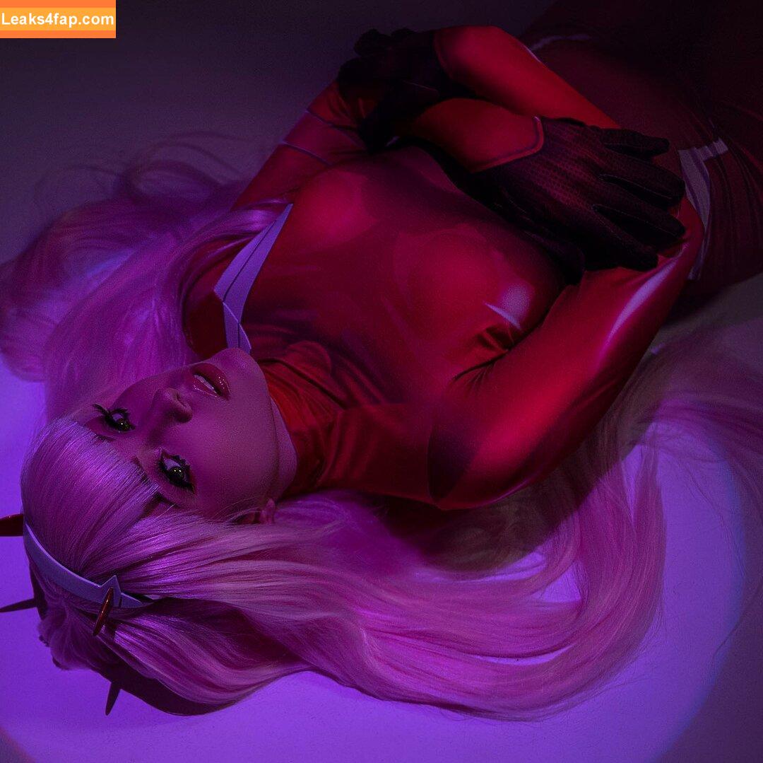 Olyashaa / deepfake / olyashaa_official / olyashaasaxon слитое фото фото #0256