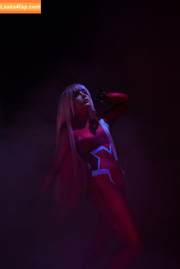 Olyashaa / deepfake / olyashaa_official / olyashaasaxon слитое фото фото #0270