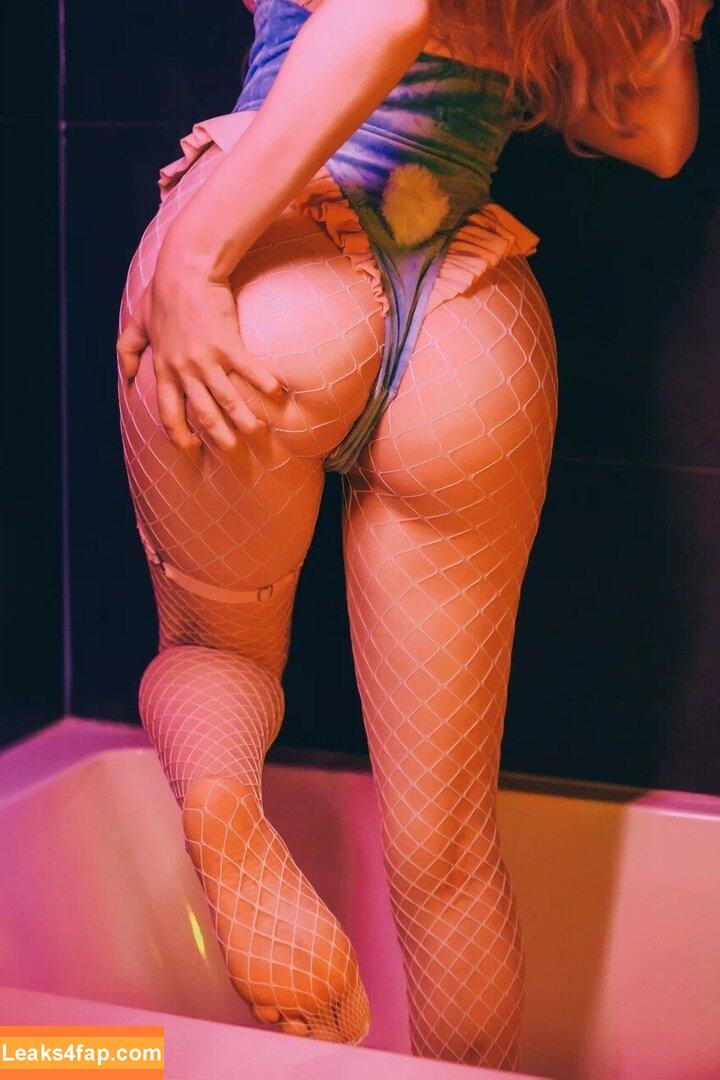 Olyashaa / deepfake / olyashaasaxon leaked photo photo #0483