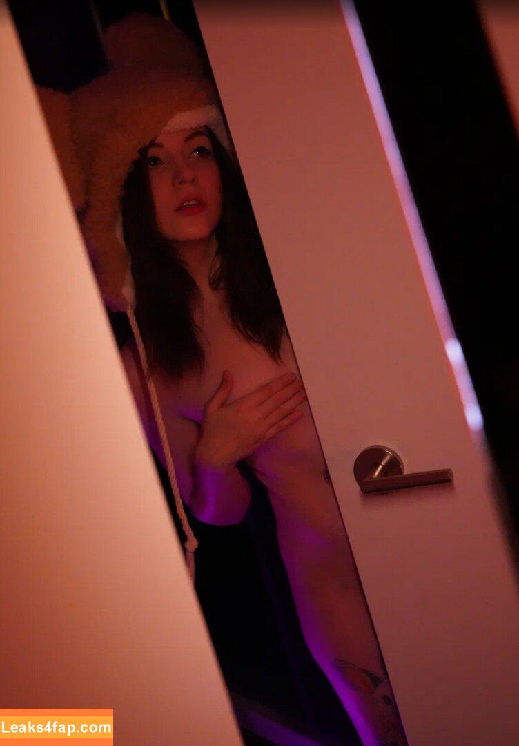 Olyashaa / deepfake / olyashaasaxon leaked photo photo #0573