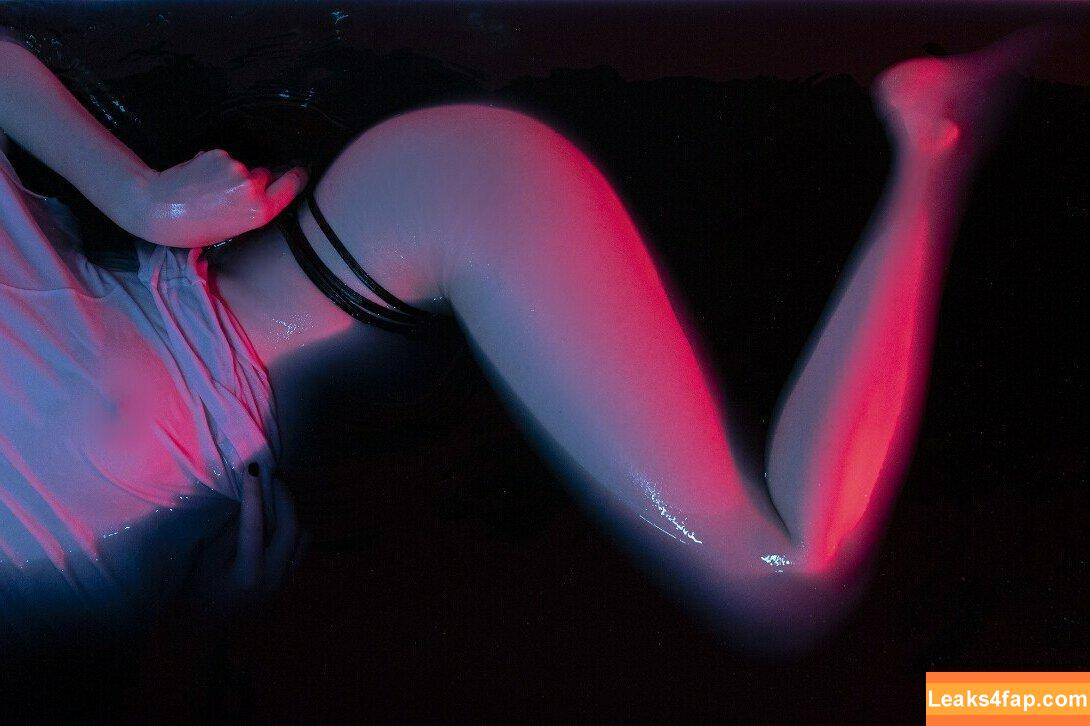 Olyashaa / deepfake / olyashaasaxon leaked photo photo #0601