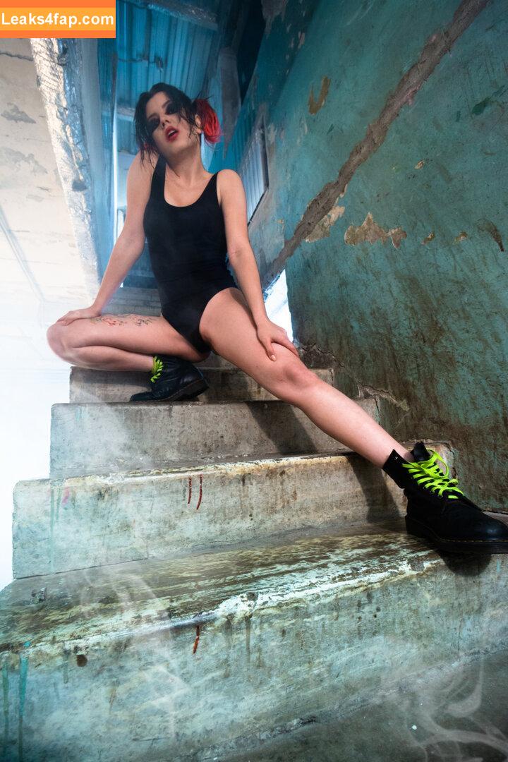 Olyashaa / deepfake / olyashaasaxon leaked photo photo #0861