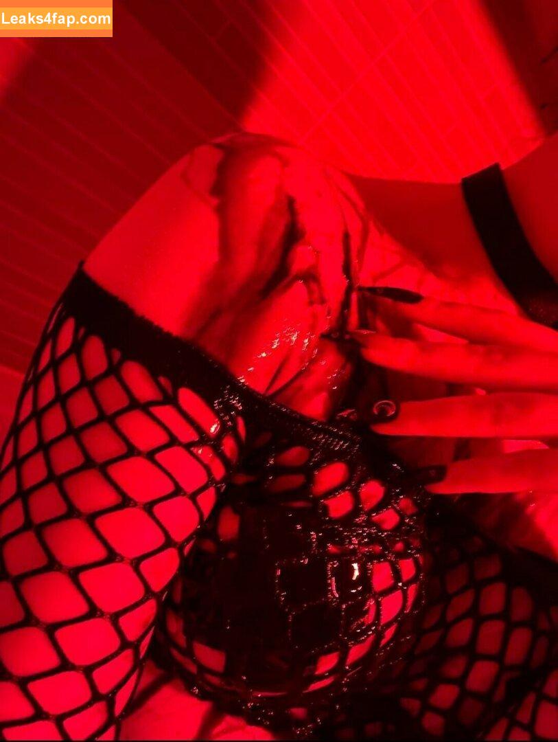 Olyashaa / deepfake / olyashaasaxon leaked photo photo #0903