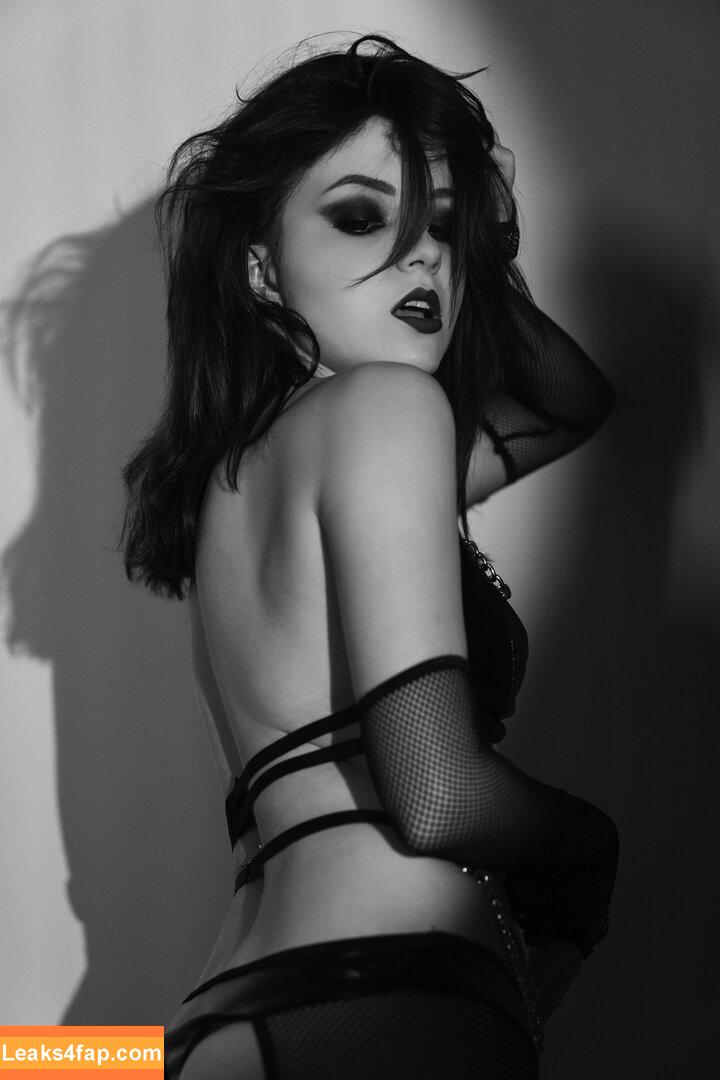 Olyashaa / deepfake / olyashaasaxon leaked photo photo #0913