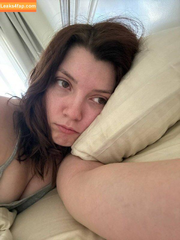 Olyashaa / deepfake / olyashaasaxon leaked photo photo #0951