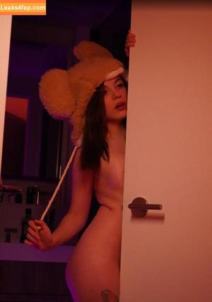 Olyashaa photo #0569