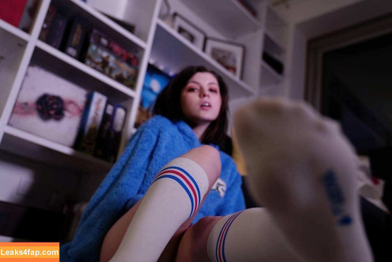 Olyashaa / deepfake / olyashaasaxon leaked photo photo #1007