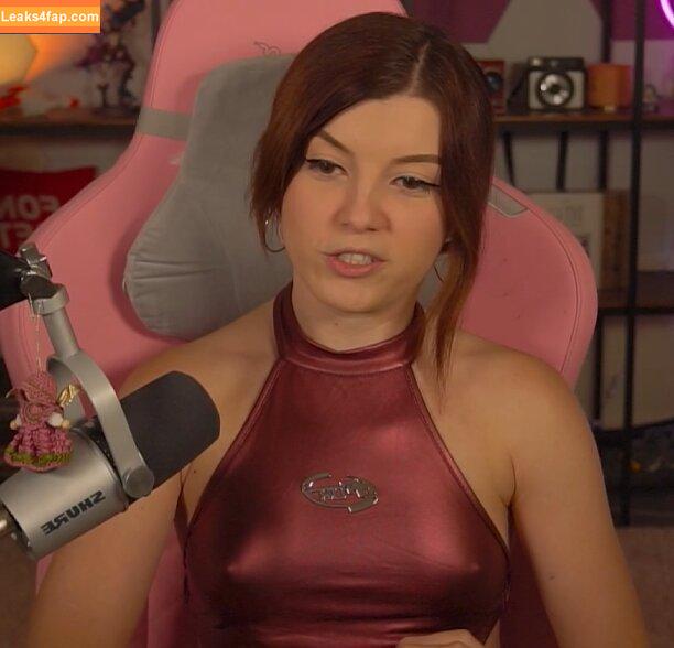 Olyashaa / deepfake / olyashaasaxon leaked photo photo #1026
