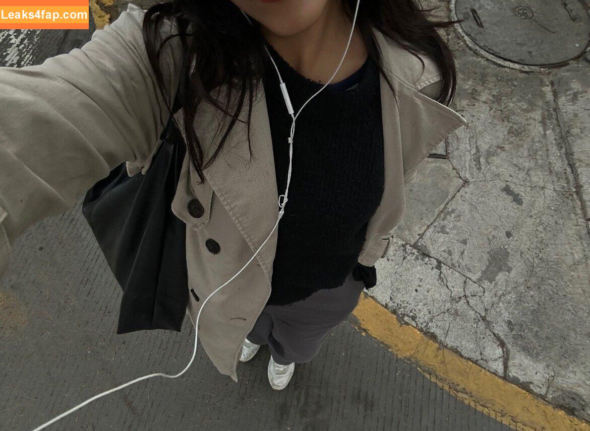 Om4ly leaked photo photo #0196