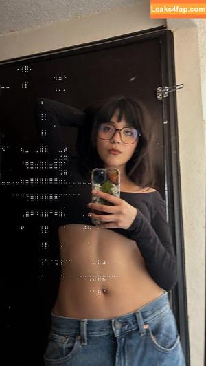 Om4ly photo #0242
