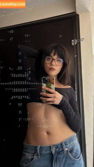 Om4ly photo #0243