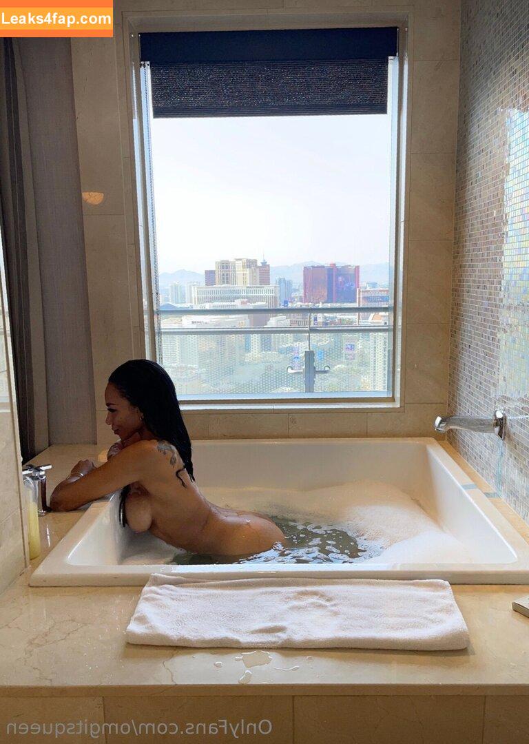 omgitsqueen / omg.its.queen leaked photo photo #0055