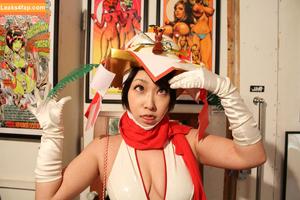 Omi Kero Gibson photo #0057