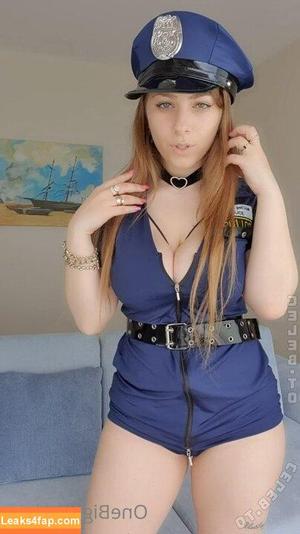 Onebigkiss photo #0697